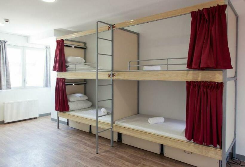 Bed in Gedeelde Kamer met Gedeelde Badkamer, St Christopher S Inn Paris   Gare Du Nord