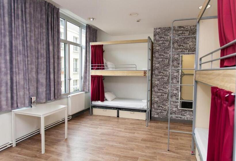 Bed in Gedeelde Kamer met Gedeelde Badkamer, St Christopher S Inn Paris   Gare Du Nord