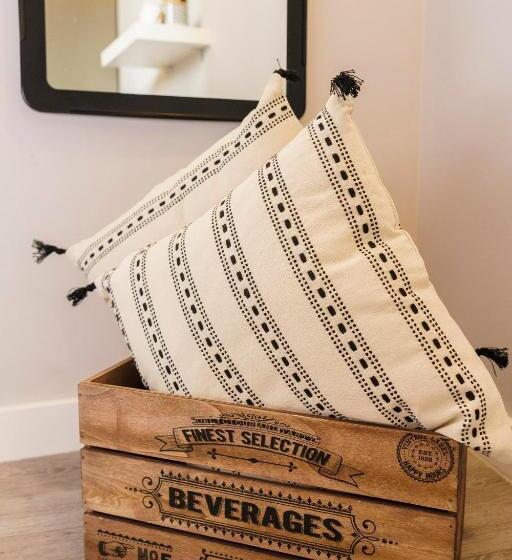 اتاق استاندارد, Bypillow Wander