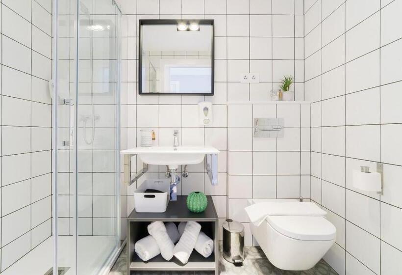 اتاق اکونومی, Bypillow Wander