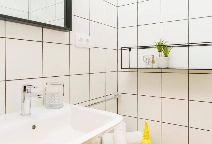 اتاق اکونومی, Bypillow Wander