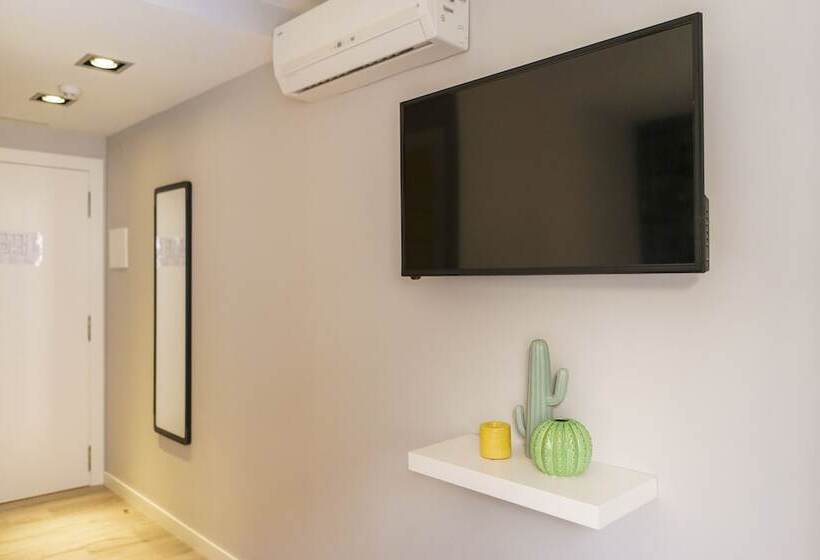 اتاق اکونومی, Bypillow Wander