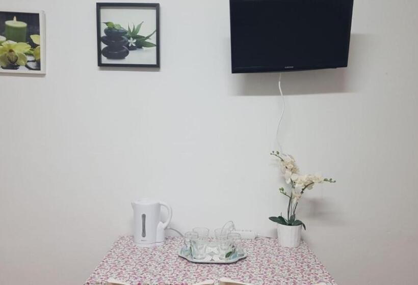 اتاق استاندارد چهار تخته, Hostal Diaz