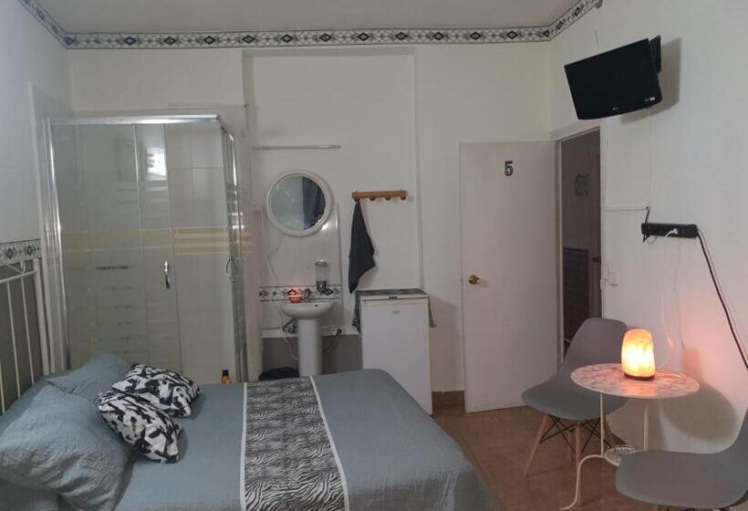 اتاق استاندارد چهار تخته, Hostal Diaz