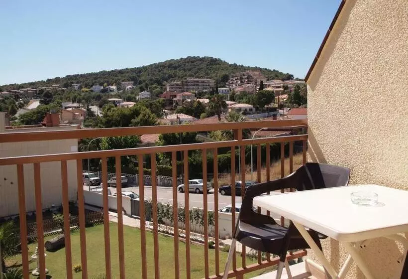 اتاق استاندارد, El Castell