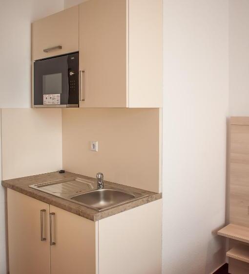 스탠다드 스튜디오, Apart Hotel Ferdinand Berlin