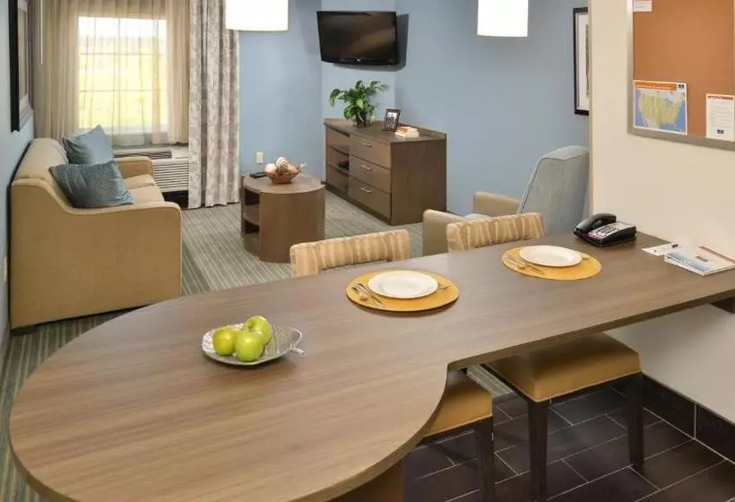 身障者適用キングサイズベッドルーム, Candlewood Suites Houma, An Ihg