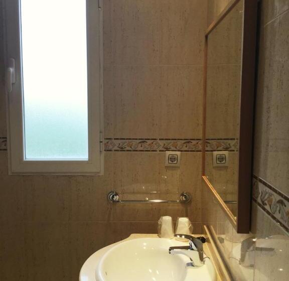 اتاق استاندارد, Godofredo