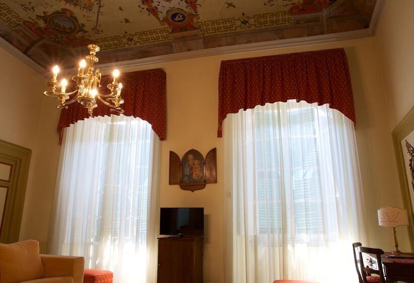 Suite Deluxe, La Luna