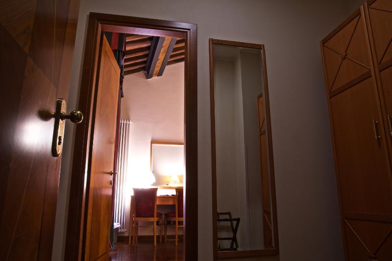 Pokój Standard Trzyosobowy, La Luna