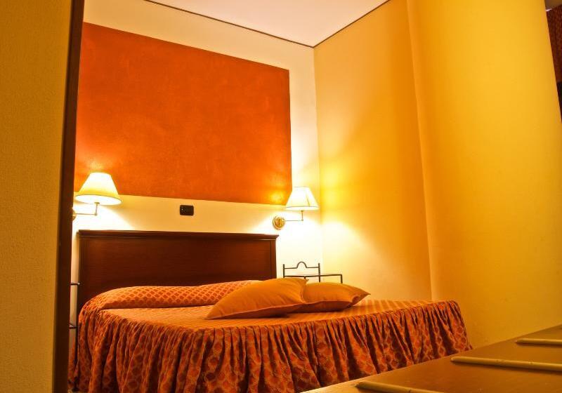 Pokój Klasyczny, La Luna