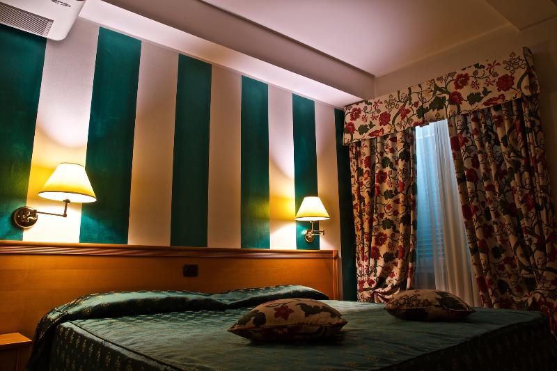 Pokój Klasyczny, La Luna