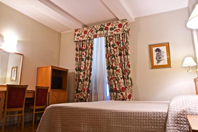 Pokój Klasyczny, La Luna