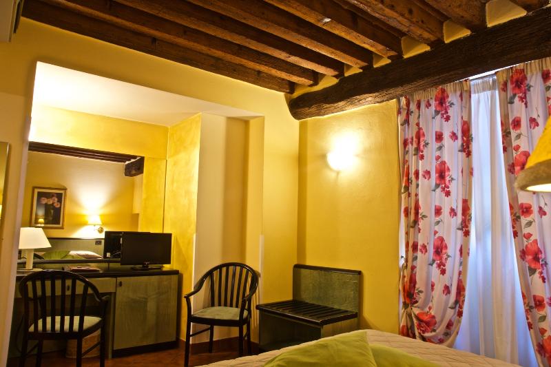 Pokój Superior, La Luna