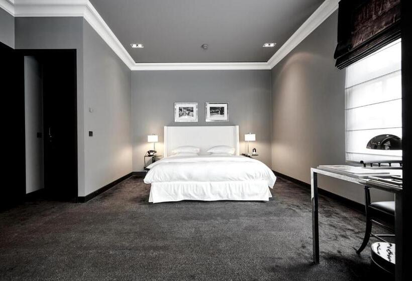 Deluxe Kamer, Odette En Ville