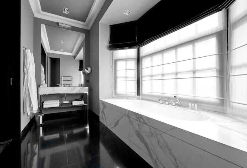 Deluxe Kamer, Odette En Ville