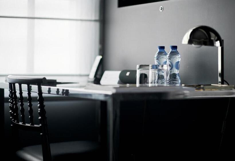 Deluxe Kamer, Odette En Ville