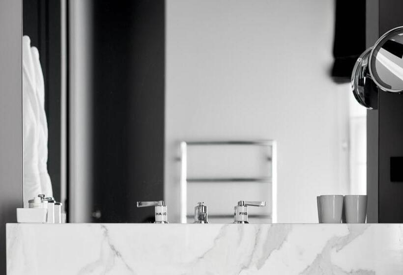 Deluxe Kamer, Odette En Ville