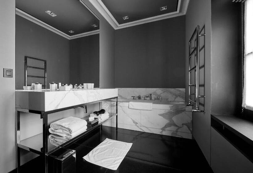 Eenvoudige Kamer, Odette En Ville