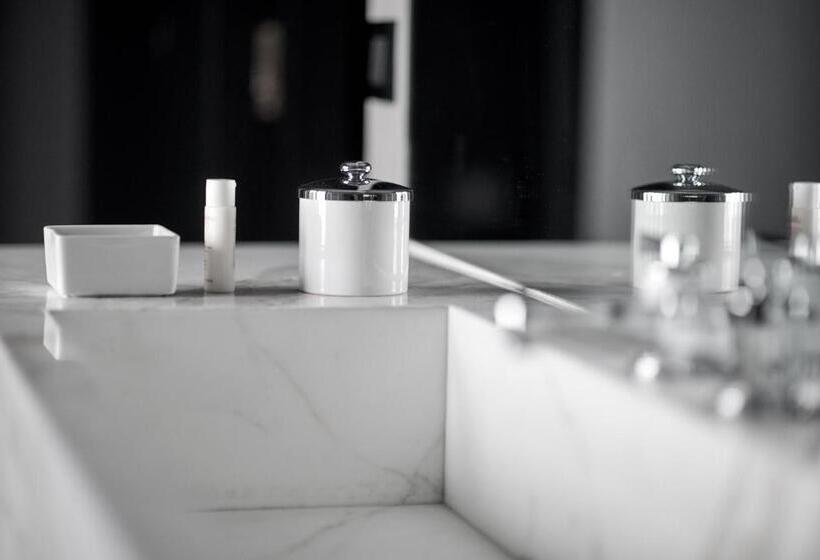 Eenvoudige Kamer, Odette En Ville