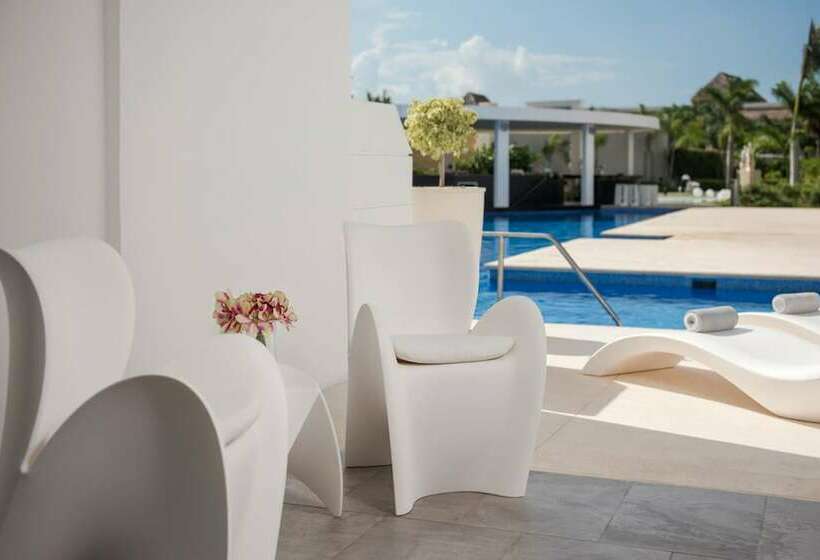 סוויטת ג'וניור דלוקס, Platinum Yucatan Princess - Adults Only - All Inclusive