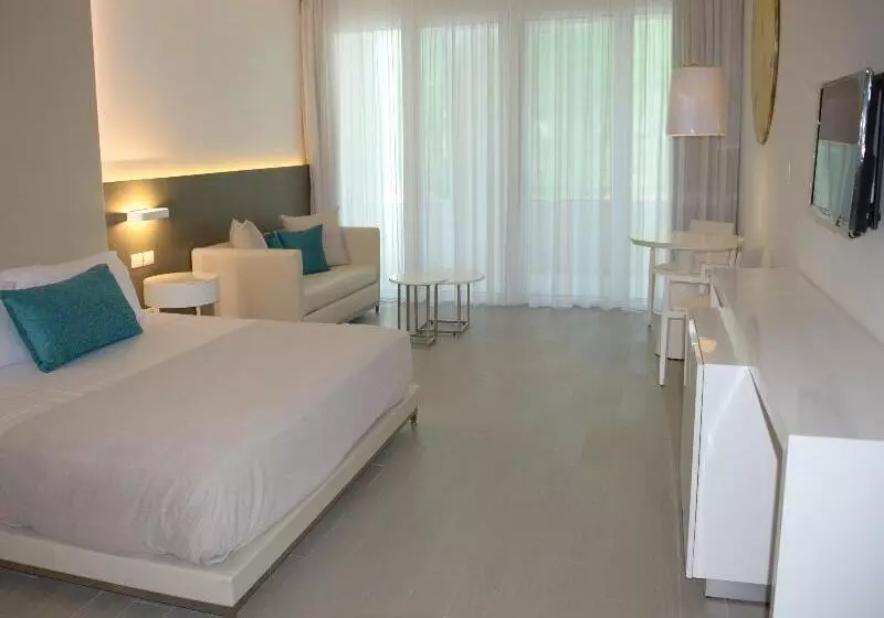 デラックスジュニアスイート, Platinum Yucatan Princess - Adults Only - All Inclusive