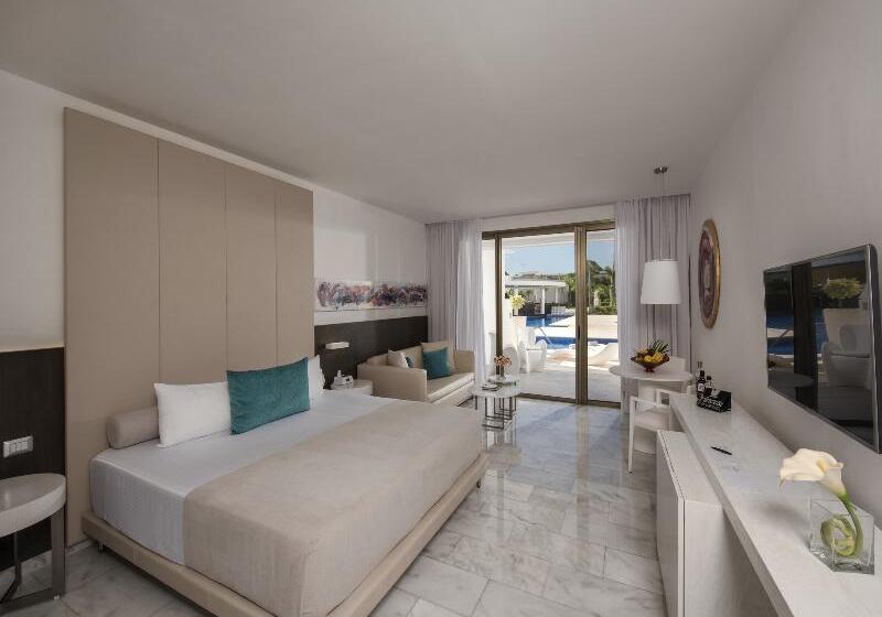 סוויטת ג'וניור דלוקס, Platinum Yucatan Princess - Adults Only - All Inclusive