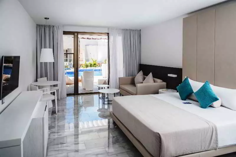 デラックスジュニアスイート, Platinum Yucatan Princess - Adults Only - All Inclusive