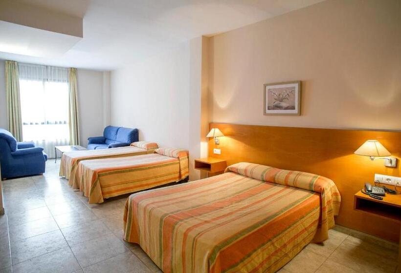 غرفة عائلية, Rostits