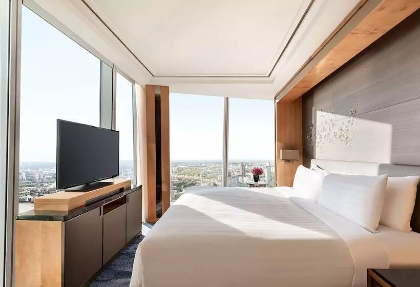 Suite, Shangrila The Shard, London