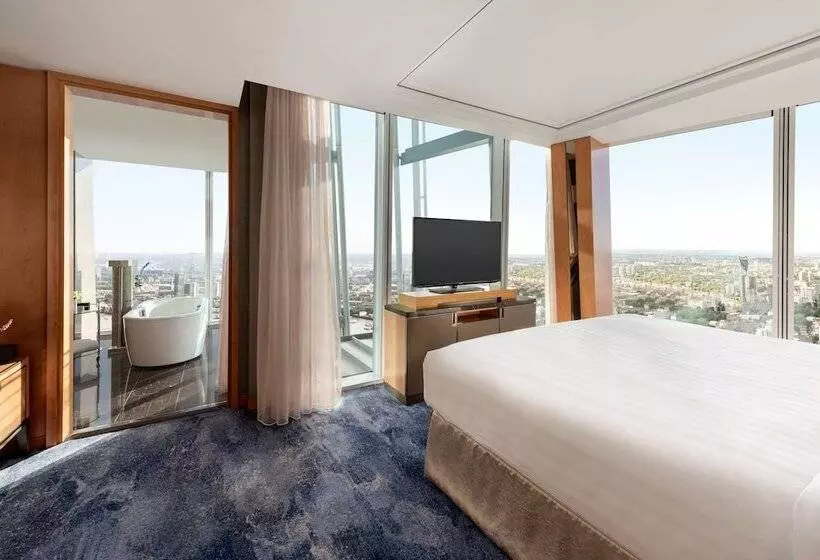 Suite, Shangrila The Shard, London