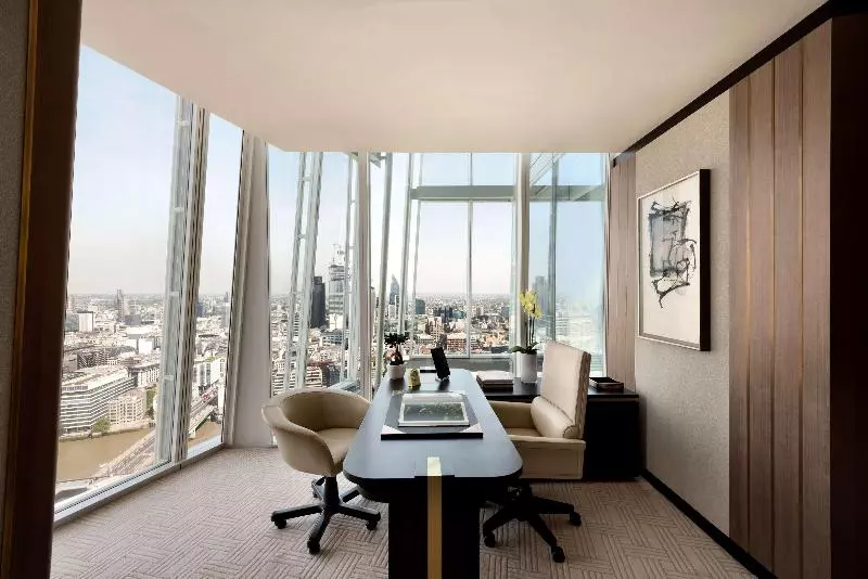 Suite, Shangrila The Shard, London