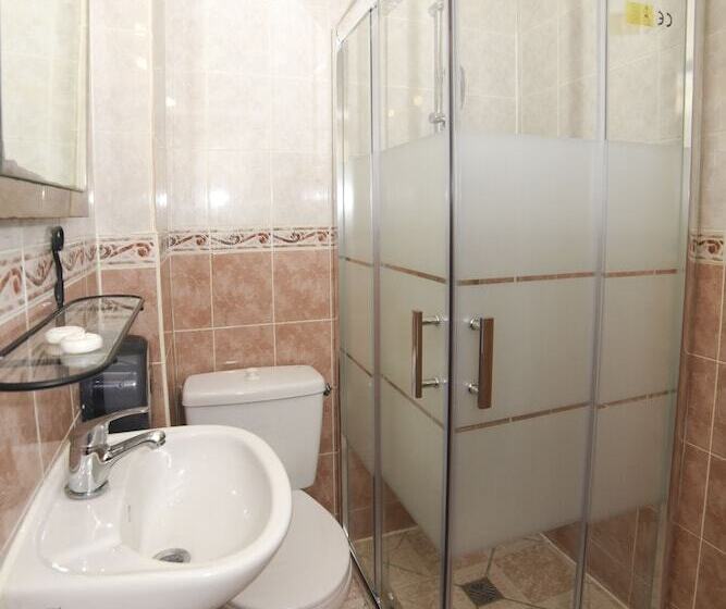 スタンダードルーム, Sully