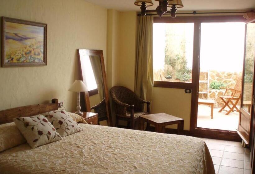 标准间内部标间, Triskel