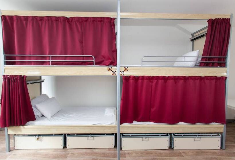 Bed in een Gedeelde Kamer, St Christopher S Inn Paris   Gare Du Nord