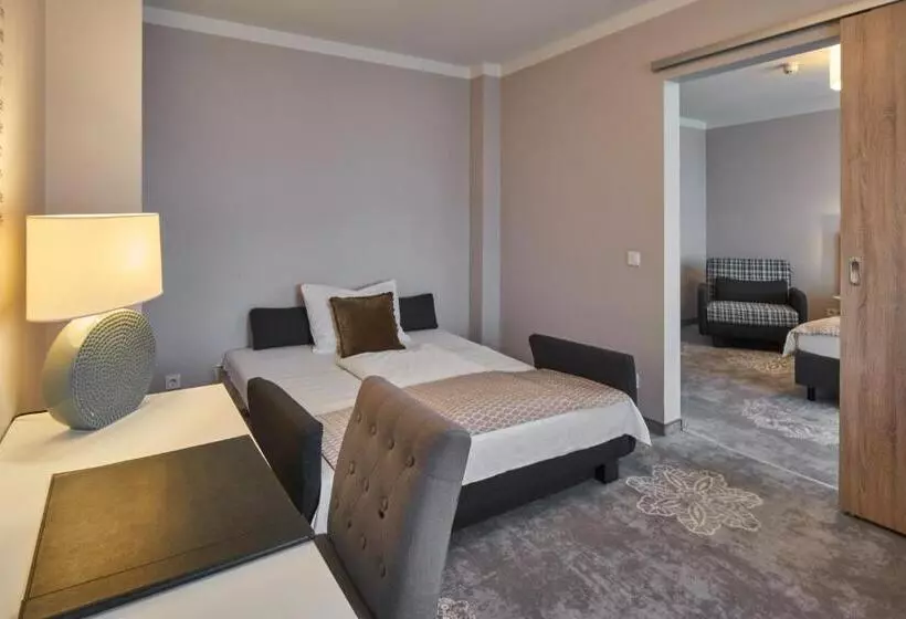 スイート, Via Regia   Vias Hotels