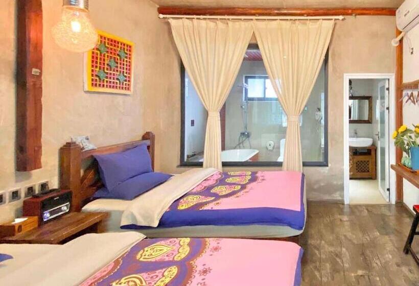 Номер Стандарт, Old Story Inn Dali Ancient Town