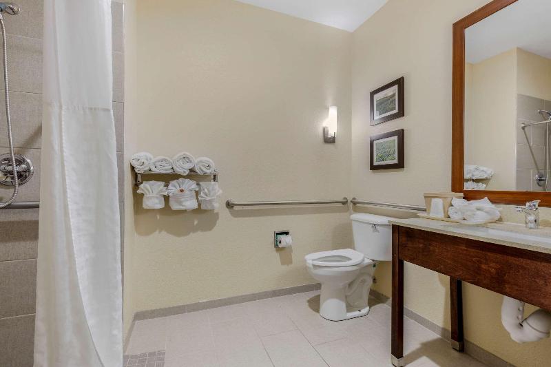 جناح سرير كينج, Comfort Suites