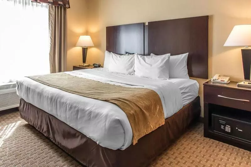 キングサイズベッドのスイートルーム, Comfort Suites Lawton Near Fort Sill