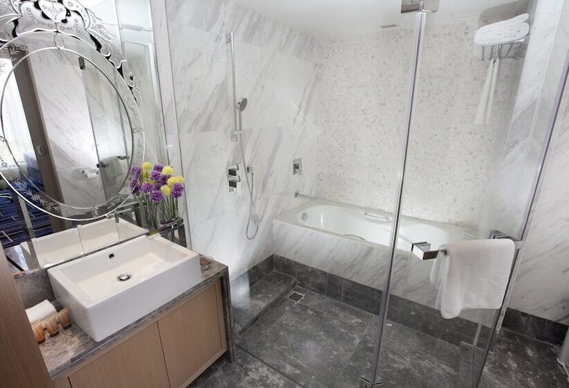 سوییت, Dorsett Tsuen Wan Hong Kong