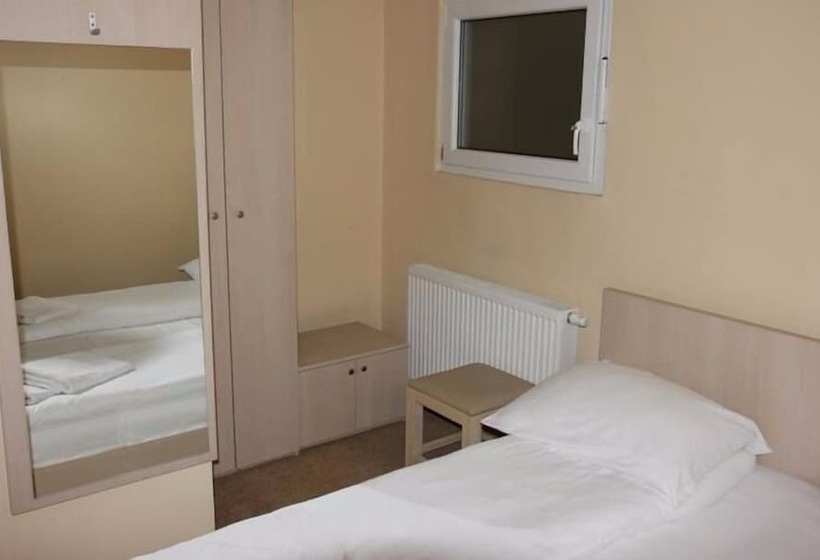 اتاق اکونومی, Etn