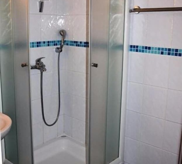 اتاق استاندارد یک نفره, Etn