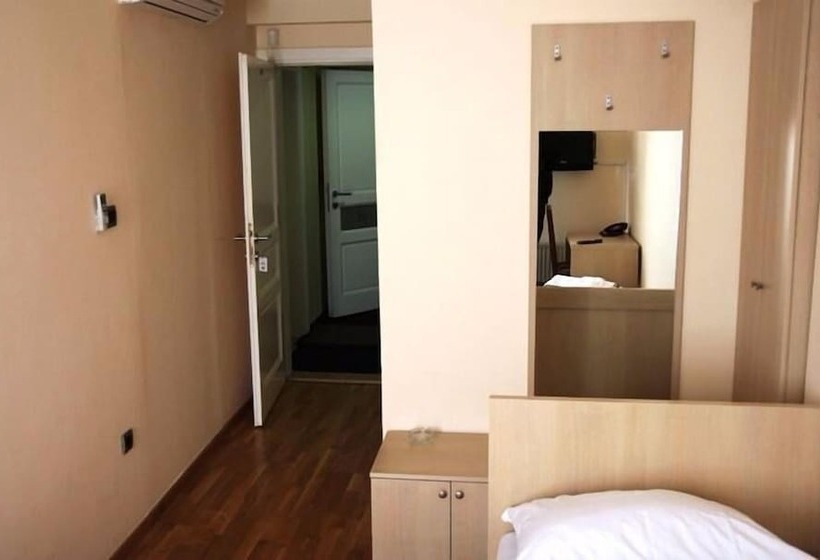 اتاق استاندارد یک نفره, Etn