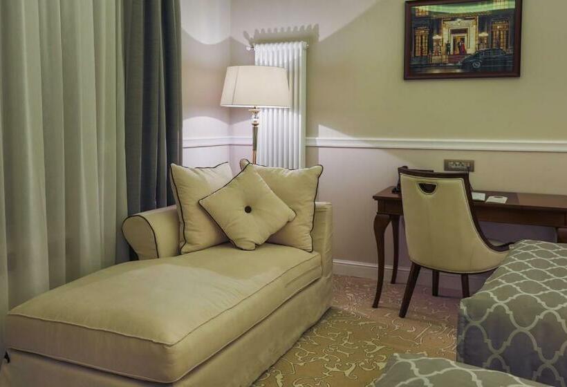 シティビューのデラックスルーム, International Iasi