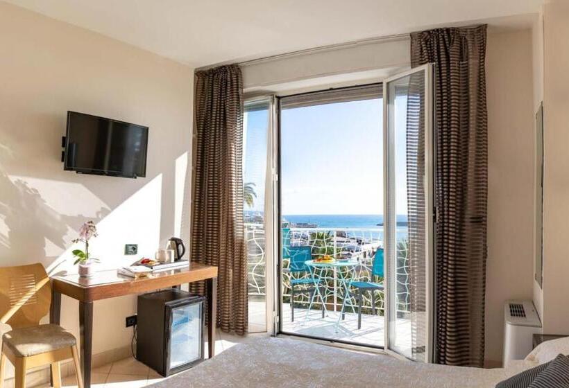 수피리어 룸, Marinella