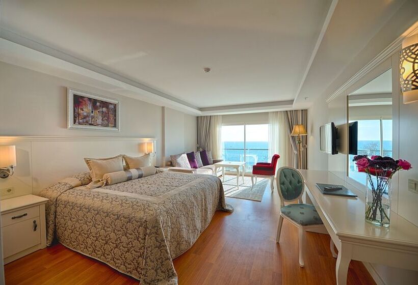 اتاق لوکس با چشمانداز دریا, Prime Boutique