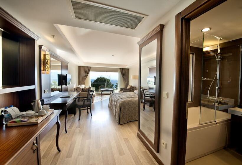 اتاق لوکس با چشمانداز دریا, Prime Boutique