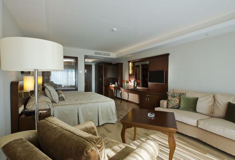 اتاق لوکس با چشمانداز دریا, Prime Boutique