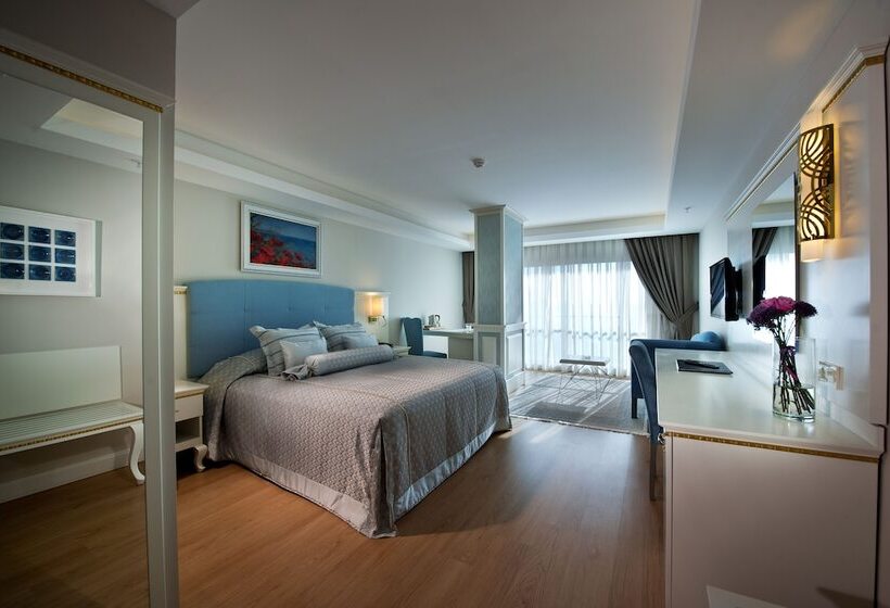 اتاق لوکس با چشمانداز دریا, Prime Boutique