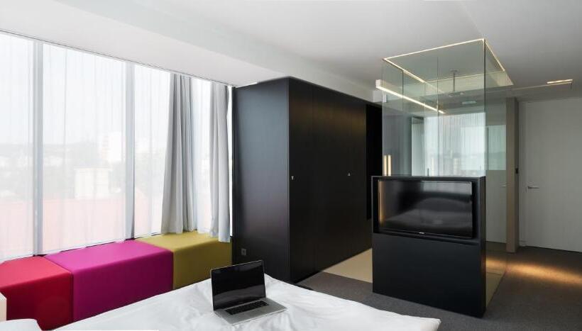 חדר סטנדרט, Privo